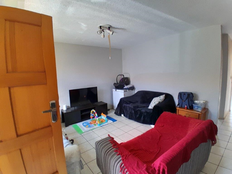 2 Bedroom Property for Sale in Rustenburg Central North West